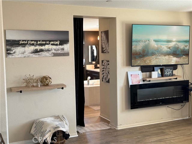 15767 Buck Point Lane, Fontana CA: https://media.crmls.org/medias/c25ce98d-bc75-4693-8b66-337f9901a578.jpg