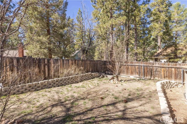Detail Gallery Image 24 of 27 For 40177 Lakeview, Big Bear Lake,  CA 92315 - 3 Beds | 2 Baths