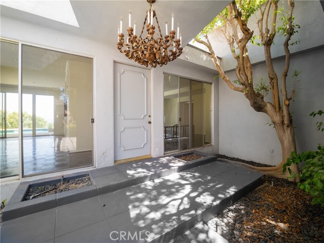 20193 Adele Drive, Woodland Hills CA: https://media.crmls.org/medias/c25db350-427c-429d-9199-36cb4bba03b7.jpg