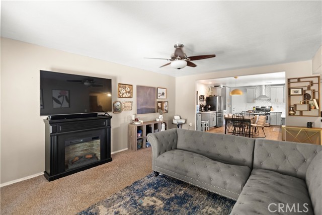 2608 Temple Lane, Bakersfield CA: https://media.crmls.org/medias/c25df7b5-4501-473b-a358-18fb9bc939a5.jpg