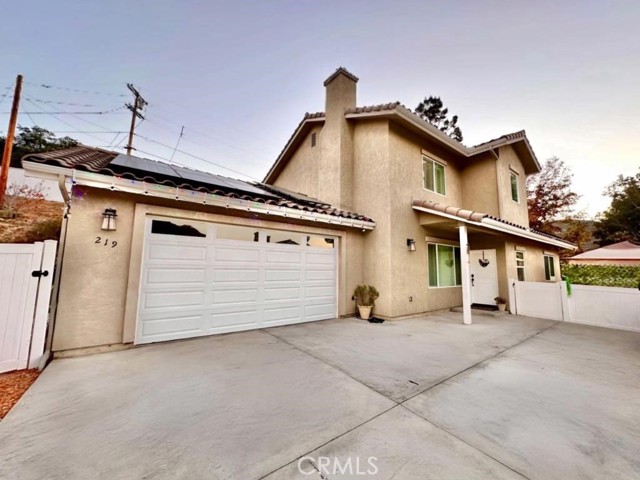 Detail Gallery Image 1 of 42 For 219 Frances Dr, El Cajon,  CA 92019 - 4 Beds | 2/1 Baths