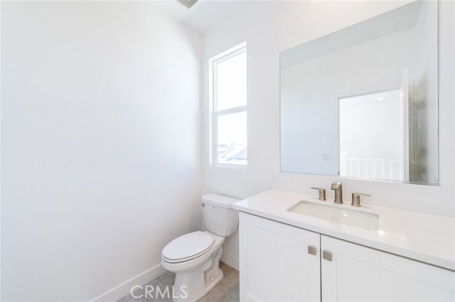 Detail Gallery Image 29 of 43 For 107 Zawn, Irvine,  CA 92618 - 3 Beds | 2/2 Baths