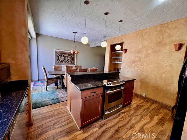 Detail Gallery Image 9 of 21 For 640 Hospitality Dr, Rancho Mirage,  CA 92270 - 2 Beds | 2 Baths