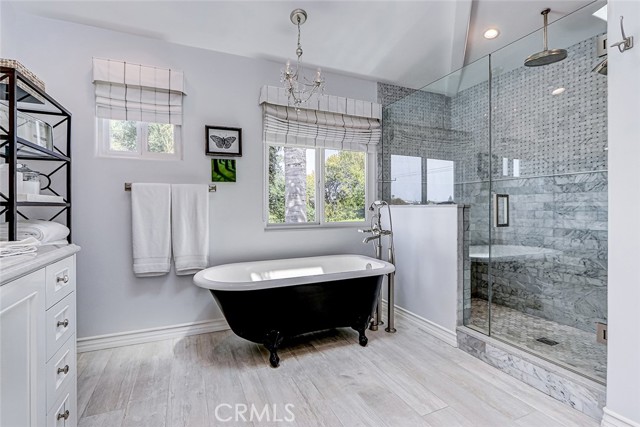 Detail Gallery Image 28 of 40 For 669 25th St, Manhattan Beach,  CA 90266 - 4 Beds | 4 Baths