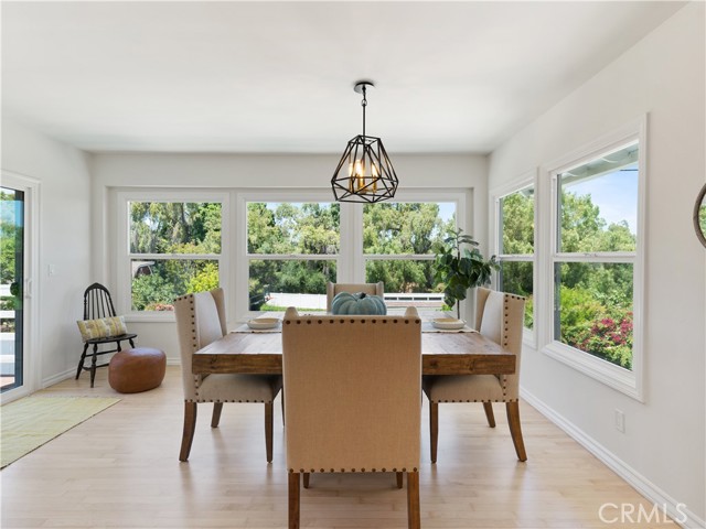 7 Roanwood Drive, Rolling Hills Estates, California 90274, 5 Bedrooms Bedrooms, ,3 BathroomsBathrooms,Residential,Sold,Roanwood,PV23113404