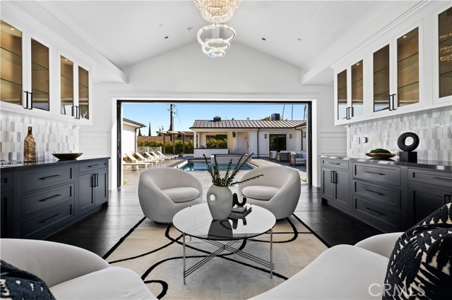 Detail Gallery Image 20 of 54 For 211 W Las Palmas Dr, Fullerton,  CA 92835 - 5 Beds | 4/2 Baths