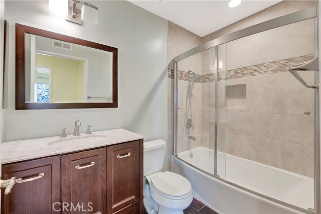 Detail Gallery Image 16 of 29 For 37 Glenhurst #21,  Irvine,  CA 92604 - 3 Beds | 2/1 Baths