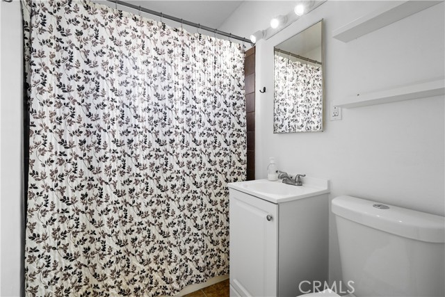 44043 Hoban Avenue, Lancaster CA: https://media.crmls.org/medias/c262cf3c-cd29-4208-adc7-841e47069d90.jpg