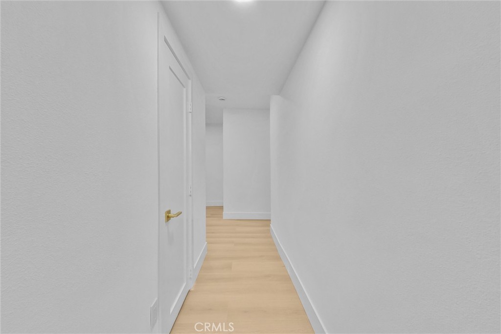 https://media.crmls.org/medias/c262f8a2-41c7-4ca0-94f0-343854932d66.jpg?preset=X-Large