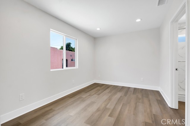 1234 W 89th Street, Los Angeles CA: https://media.crmls.org/medias/c262fd40-d13c-40c3-8ec8-e47a3f90b34e.jpg
