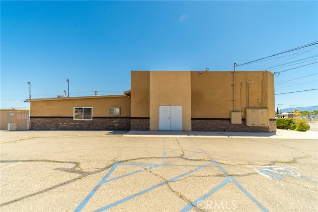 Image 40 of 52 For 8837 Palmdale Boulevard