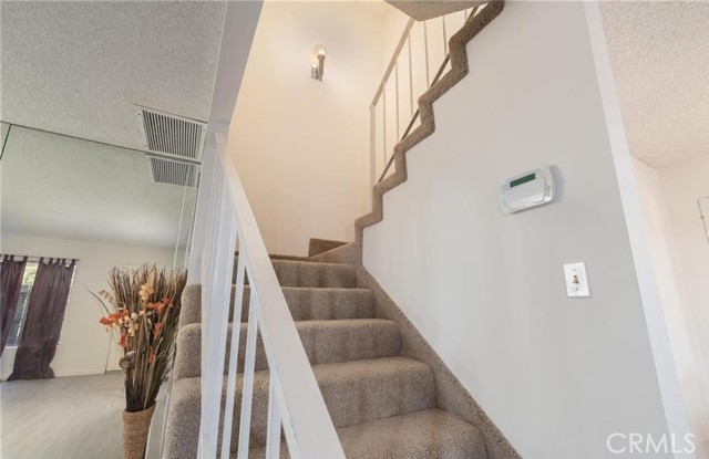 Detail Gallery Image 17 of 27 For 7301 Lennox Ave #D10,  Van Nuys,  CA 91405 - 2 Beds | 1/1 Baths