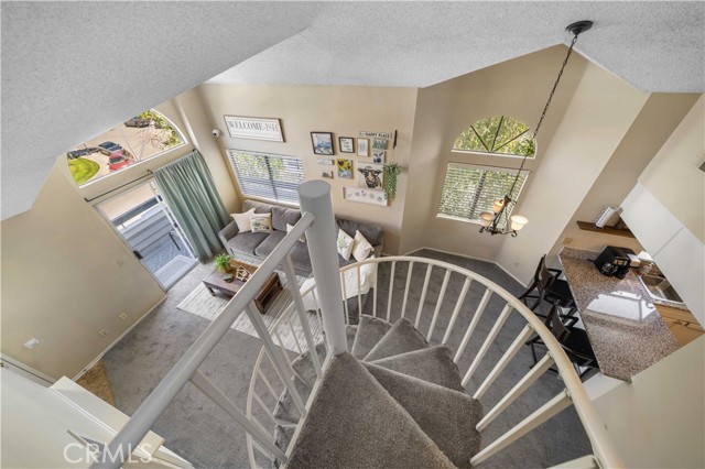 Detail Gallery Image 5 of 21 For 26972 Flo Ln #306,  Canyon Country,  CA 91351 - 3 Beds | 2 Baths