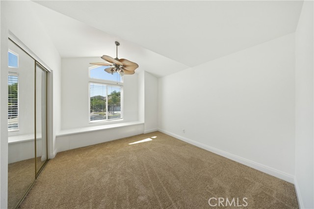 40132 White Leaf Lane, Murrieta CA: https://media.crmls.org/medias/c2663909-ef7e-4d5d-af4e-b25edff8413f.jpg