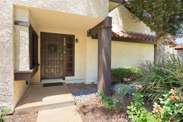 514 San Pablo Court, San Dimas CA: https://media.crmls.org/medias/c266586a-73da-4020-83a7-e895c4d32d03.jpg