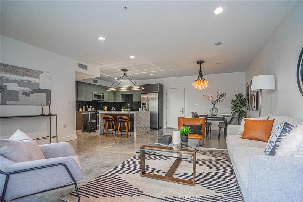 133 S Los Robles Avenue 204, Pasadena, CA 91101