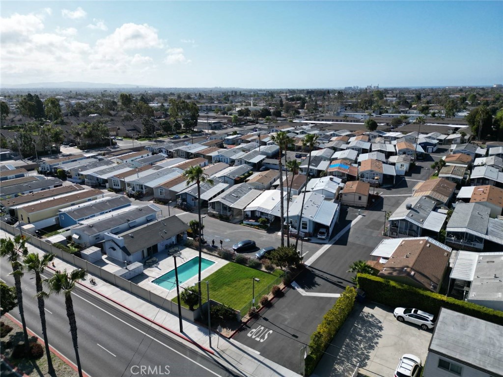 MLS #OC25276144 image #16