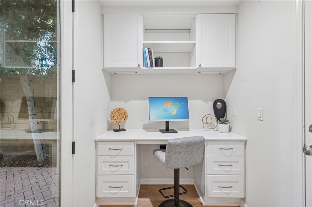 MLS #OC25270244 image #10