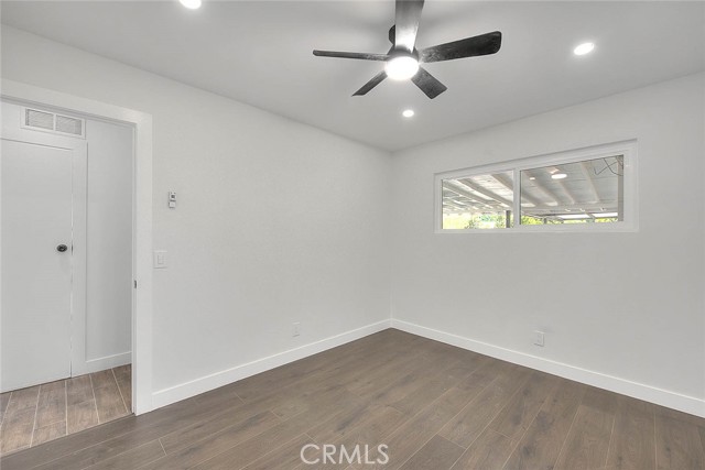 2112 California Avenue, Duarte CA: https://media.crmls.org/medias/c268db7a-5ba4-4b2c-b238-ba24f4f490e5.jpg