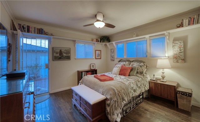 461 35th Street, Manhattan Beach, California 90266, 3 Bedrooms Bedrooms, ,1 BathroomBathrooms,Residential,Sold,35th,SB22113889