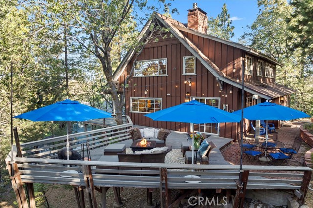 Detail Gallery Image 4 of 56 For 309 Castle Gate Rd, Lake Arrowhead,  CA 92352 - 4 Beds | 3 Baths