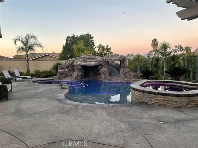 Detail Gallery Image 5 of 34 For 8017 Armagosa Dr, Riverside,  CA 92508 - 4 Beds | 3/1 Baths