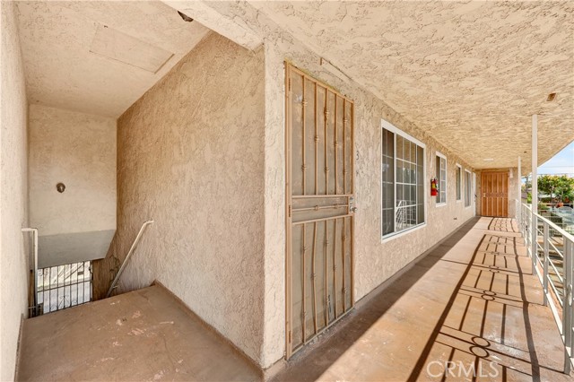 Detail Gallery Image 9 of 75 For 223 N Chester, Compton,  CA 90221 - – Beds | – Baths