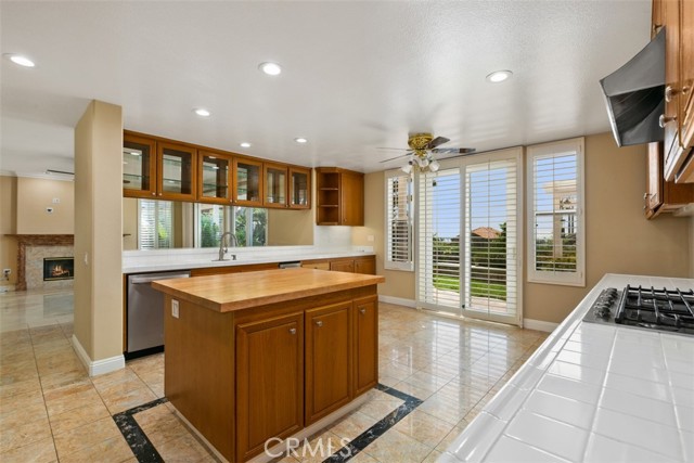 Detail Gallery Image 6 of 47 For 22401 Bayberry, Mission Viejo,  CA 92692 - 4 Beds | 3 Baths