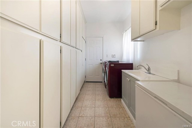 Detail Gallery Image 34 of 55 For 22329 Plummer St, Chatsworth,  CA 91311 - 4 Beds | 5 Baths