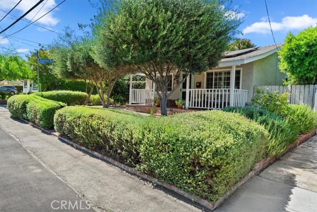 3751 Laurita Avenue, Pasadena CA: https://media.crmls.org/medias/c26d54a7-addc-40c0-851d-96293432902d.jpg