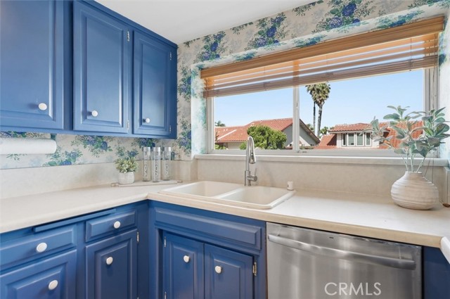 Detail Gallery Image 14 of 39 For 27025 Silver Moon Ln, Rancho Palos Verdes,  CA 90275 - 4 Beds | 3 Baths