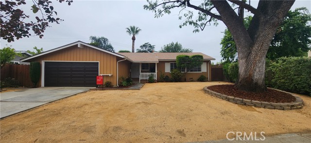 5853 Keokuk Avenue, Woodland Hills CA: https://media.crmls.org/medias/c2715c5e-d815-4058-ac0c-28a101cdc96e.jpg