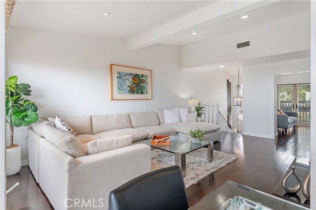 59 Sycamore Lane, Rolling Hills Estates, California 90274, 3 Bedrooms Bedrooms, ,2 BathroomsBathrooms,Residential,Sold,Sycamore,PV23082998