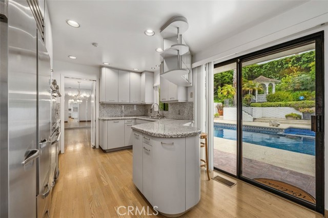 953 Via Del Monte, Palos Verdes Estates CA: https://media.crmls.org/medias/c272b4bb-d522-45fa-895c-fa329a536a88.jpg