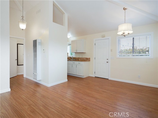 Detail Gallery Image 6 of 11 For 4703 Gundry, Long Beach,  CA 90807 - 2 Beds | 1 Baths