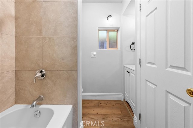 Detail Gallery Image 13 of 30 For 39965 Hillcrest, Big Bear Lake,  CA 92315 - 4 Beds | 2 Baths