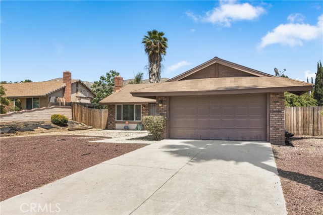 11050 Davis Street, Moreno Valley CA: https://media.crmls.org/medias/c2751302-7315-455d-bc9e-7e7adac80980.jpg