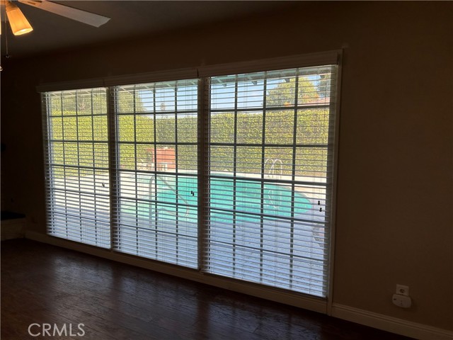 Detail Gallery Image 8 of 35 For 3681 Chateau Ct, Riverside,  CA 92505 - 3 Beds | 2 Baths