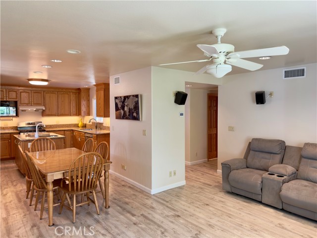 Detail Gallery Image 10 of 27 For 4917 Burnaby Dr, Covina,  CA 91724 - 3 Beds | 2 Baths