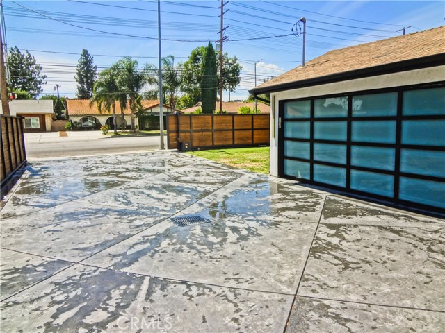 Detail Gallery Image 20 of 22 For 22135 Vanowen St, Canoga Park,  CA 91303 - 3 Beds | 2 Baths