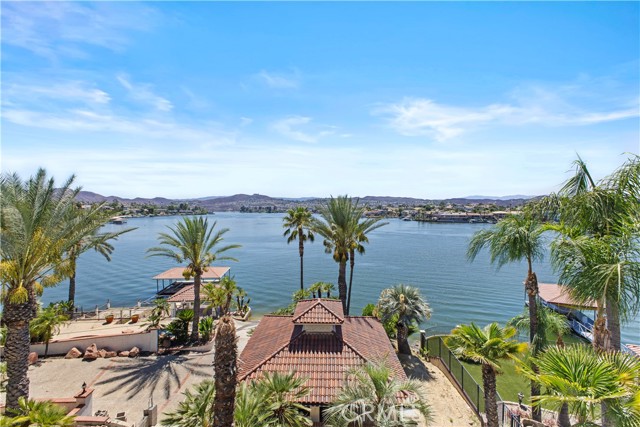 22262 San Joaquin W Drive, Canyon Lake CA: https://media.crmls.org/medias/c2754ee9-b398-4084-bdc1-64abbb0bfe5a.jpg