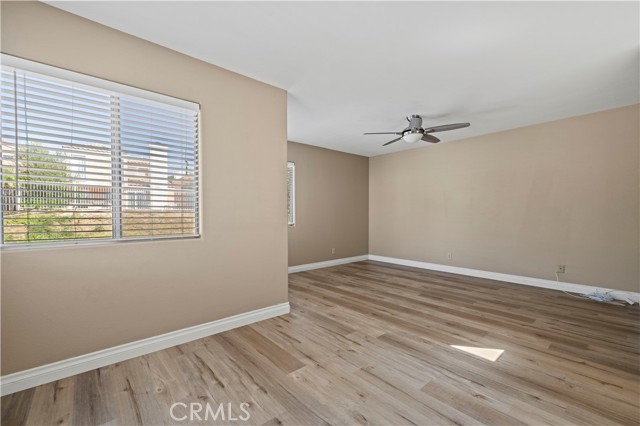 25815 Dickens Court, Stevenson Ranch CA: https://media.crmls.org/medias/c275ec12-93b6-46c1-a32f-2b0aafd12a52.jpg