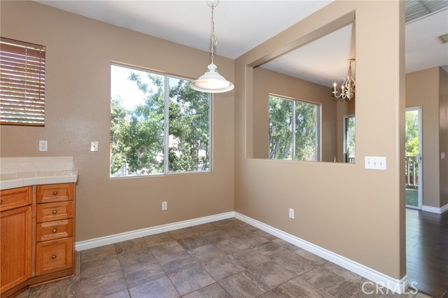 Detail Gallery Image 18 of 24 For 1750 Tallowberry Ln, Simi Valley,  CA 93065 - 3 Beds | 2/1 Baths