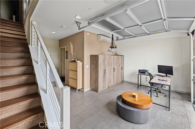 Detail Gallery Image 12 of 51 For 1530 Greenwich Way, Costa Mesa,  CA 92627 - 2 Beds | 3/1 Baths
