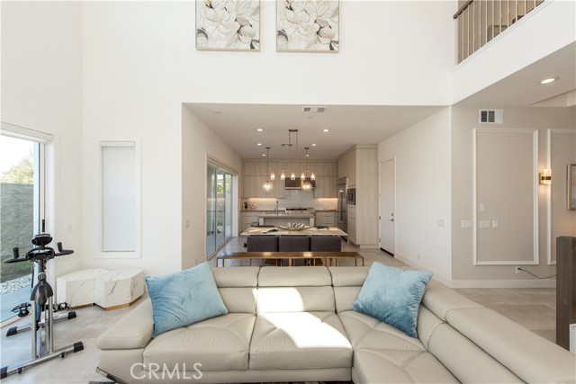 Detail Gallery Image 8 of 33 For 171 Hollyleaf, Lake Forest,  CA 92630 - 5 Beds | 5 Baths