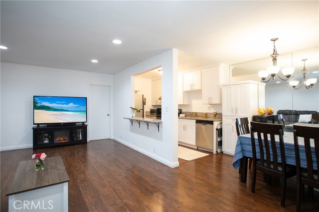 Image 18 of 27 For 2852 Sawtelle Boulevard 41