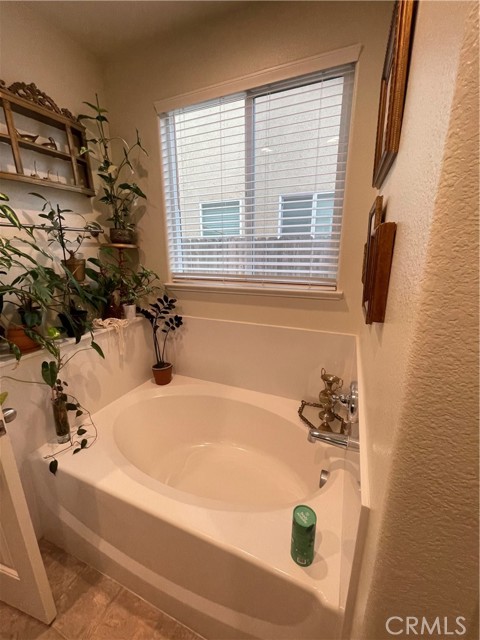 Detail Gallery Image 10 of 11 For 1478 Woodbury Ct, Merced,  CA 95348 - 3 Beds | 2 Baths