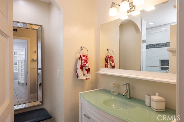 Image 25 of 41 For 25761 Highplains