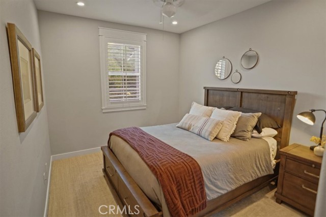 Detail Gallery Image 24 of 43 For 28211 Lorita Ln, Saugus,  CA 91350 - 5 Beds | 2/1 Baths