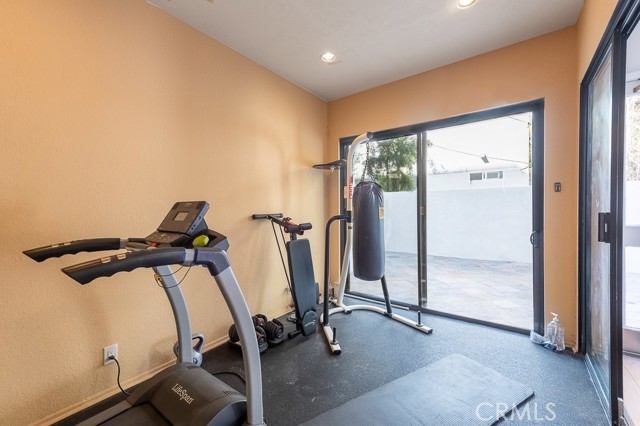 Detail Gallery Image 32 of 35 For 839 Larrabee St #6,  West Hollywood,  CA 90069 - 2 Beds | 2/1 Baths